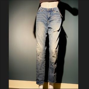 Light Wash Blue Jeans 👖 1